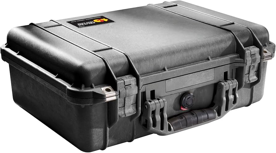 Amazon.com: Pelican 1500 Case With Padded Divider Set (Black
