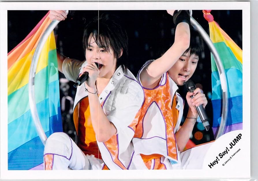 Amazon.co.jp: Hey!Say!JUMP・【公式写真】・集合・jロゴ・有岡大貴
