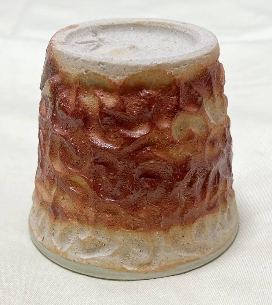 Amazon.co.jp: 陶芸 備前焼 竹谷浩二作 緋襷 刻文湯呑 : ホーム＆キッチン