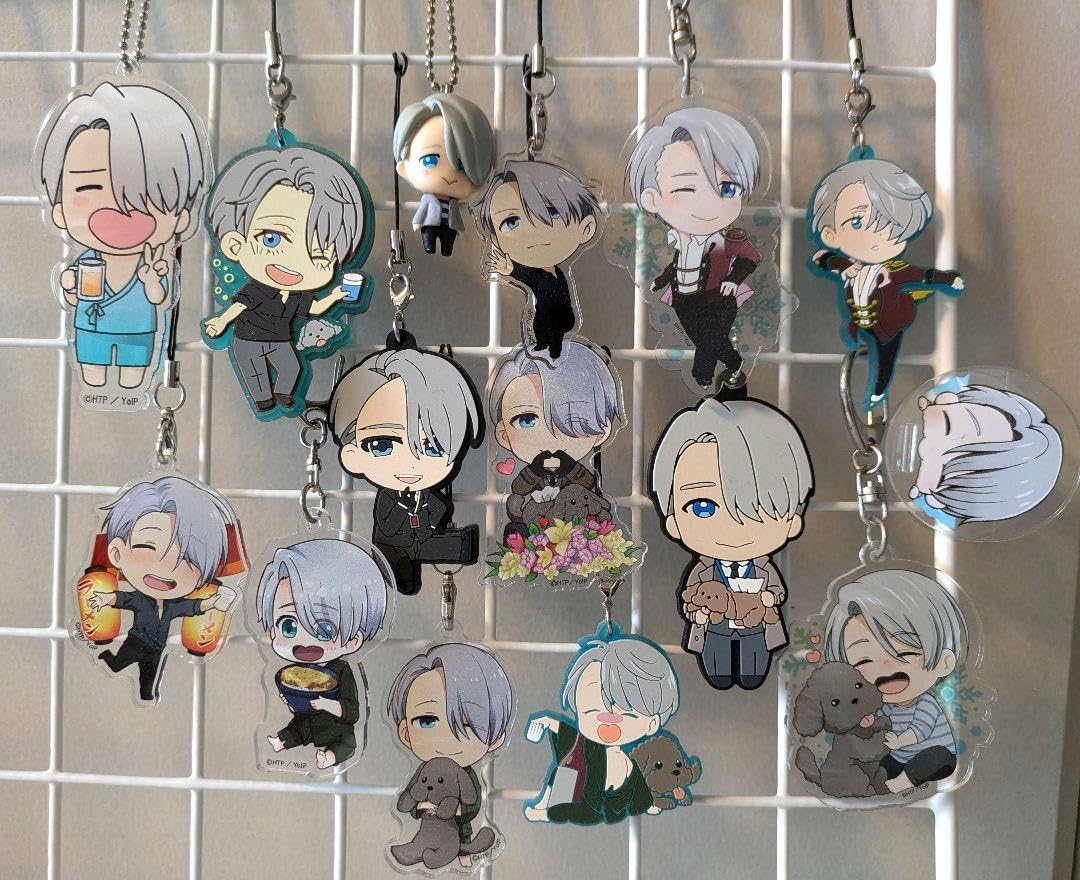 Amazon.co.jp: ユーリ on ICE ヴィクトル グッズまとめ売り : おもちゃ