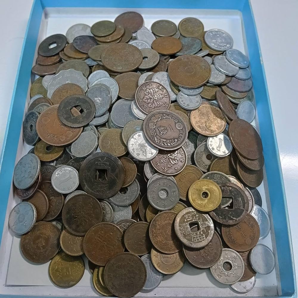 Amazon.co.jp: 古銭 約1kg 大量出品 古銭まとめ （5-33） : ホビー