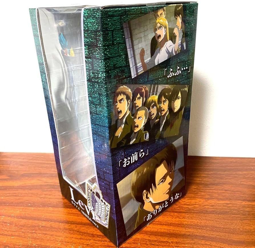 Amazon.co.jp: 進撃 USJ限定 リヴァイ（ほほ笑み ver.）フィギュア