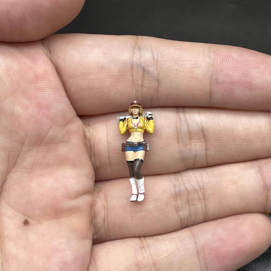 Amazon.co.jp: 1/64 Figureファッションセクシーな女性自動車整備士