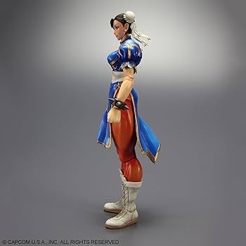 Amazon.co.jp: SUPER STREET FIGHTER IV PLAY ARTS改 春麗(PVC塗装済み