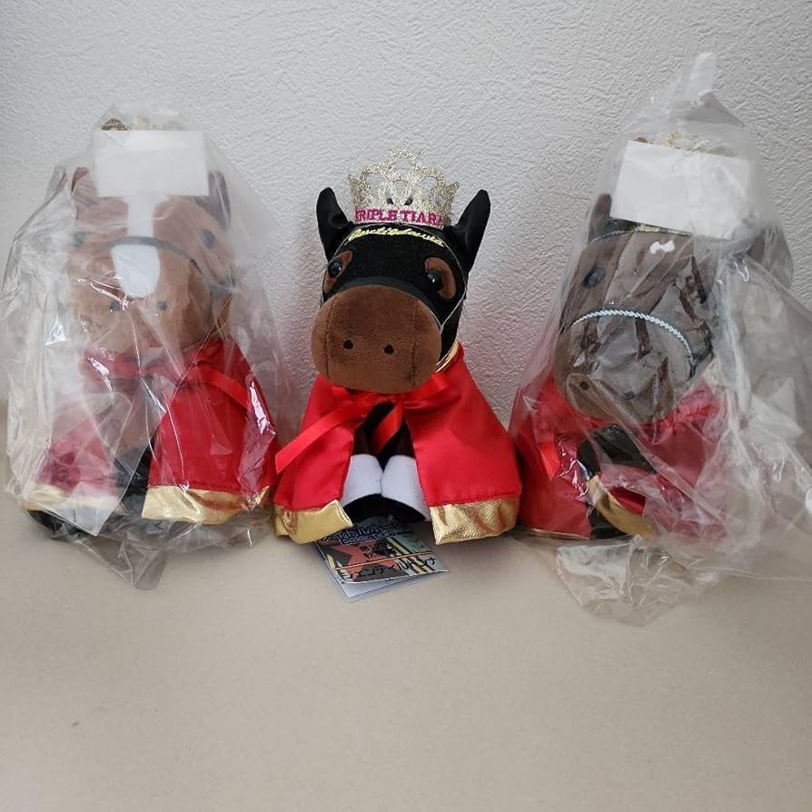 Amazon.co.jp: アイドルホース 10周年 三冠 セット グッズ 競馬 競走馬