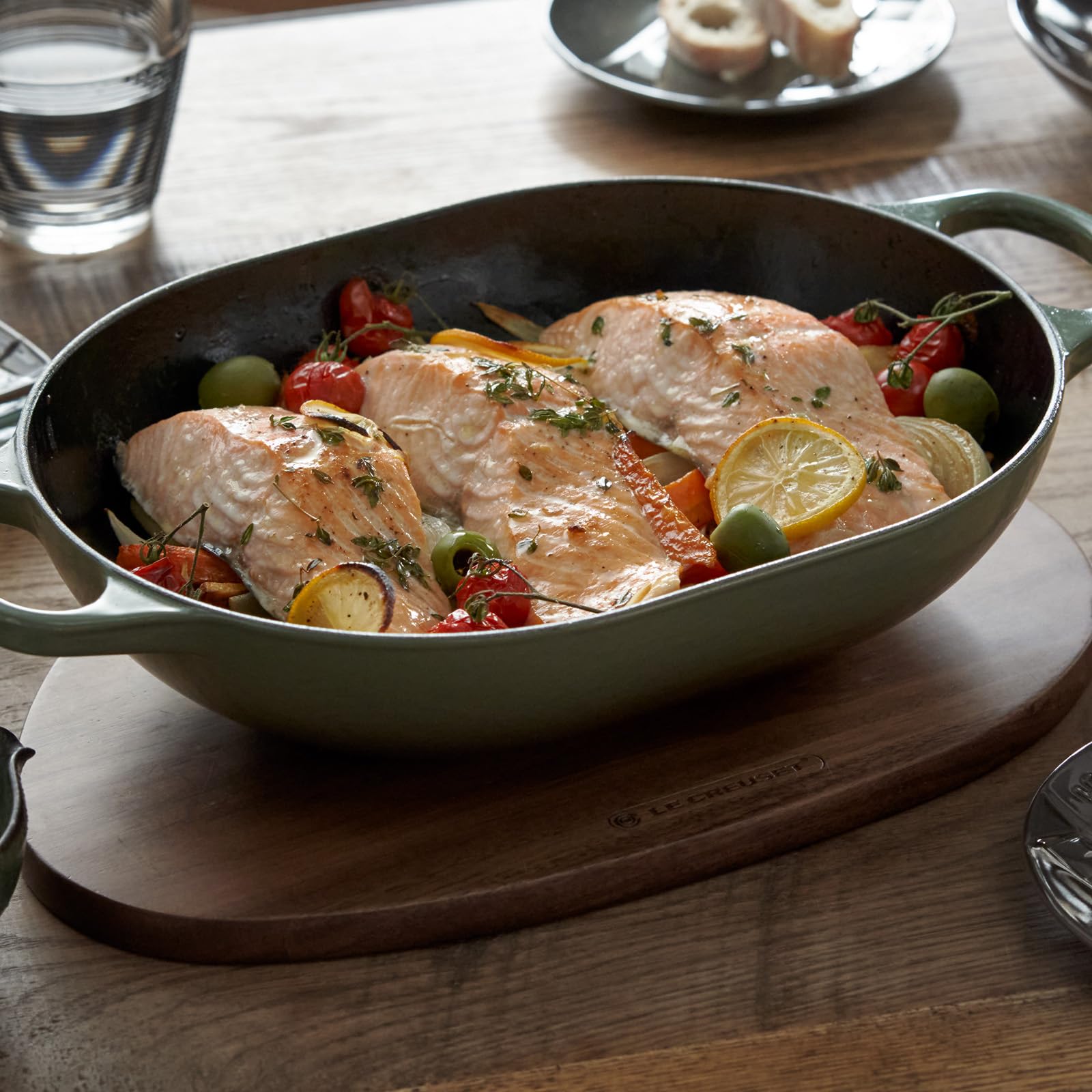 Amazon｜ル・クルーゼ(Le Creuset) 鋳物 ホーロー 鍋 シグニチャー