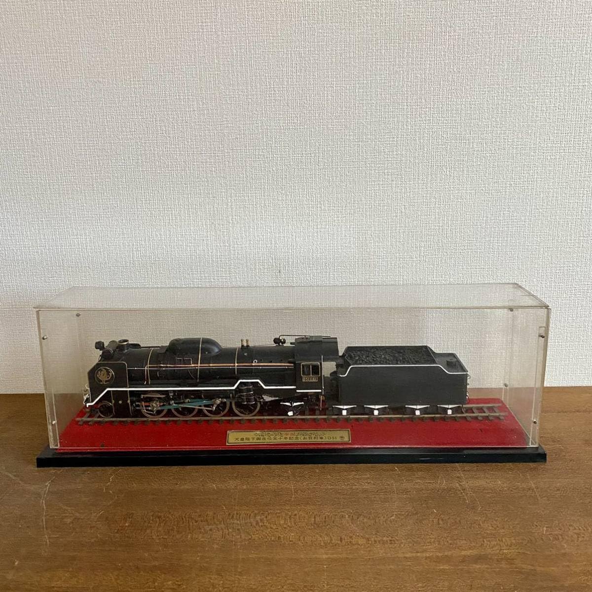 Amazon.co.jp: 天皇陛下御在位50年記念 鉄道模型 D51 1161 蒸気機関車
