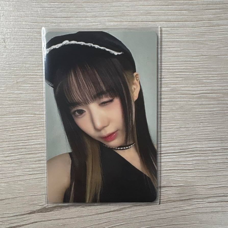 Amazon.co.jp: ミーアイ me i 清水恵子 通常盤 トレカWHO I AM : おもちゃ