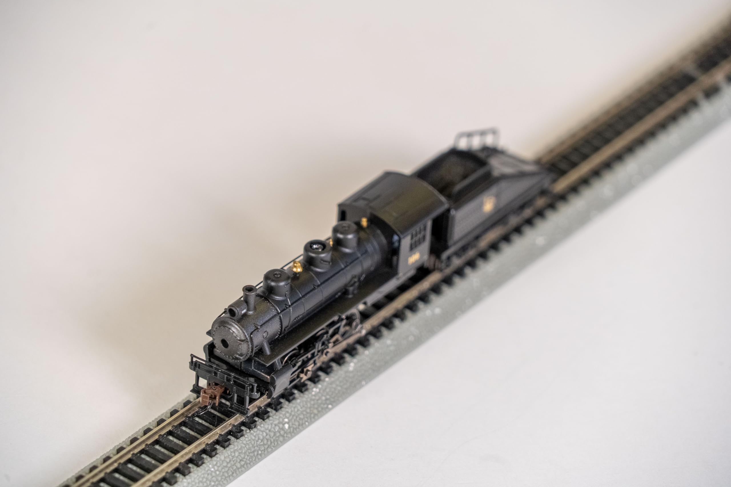 Amazon.com: Bachmann Industries USRA 0-6-0 Locomotive with