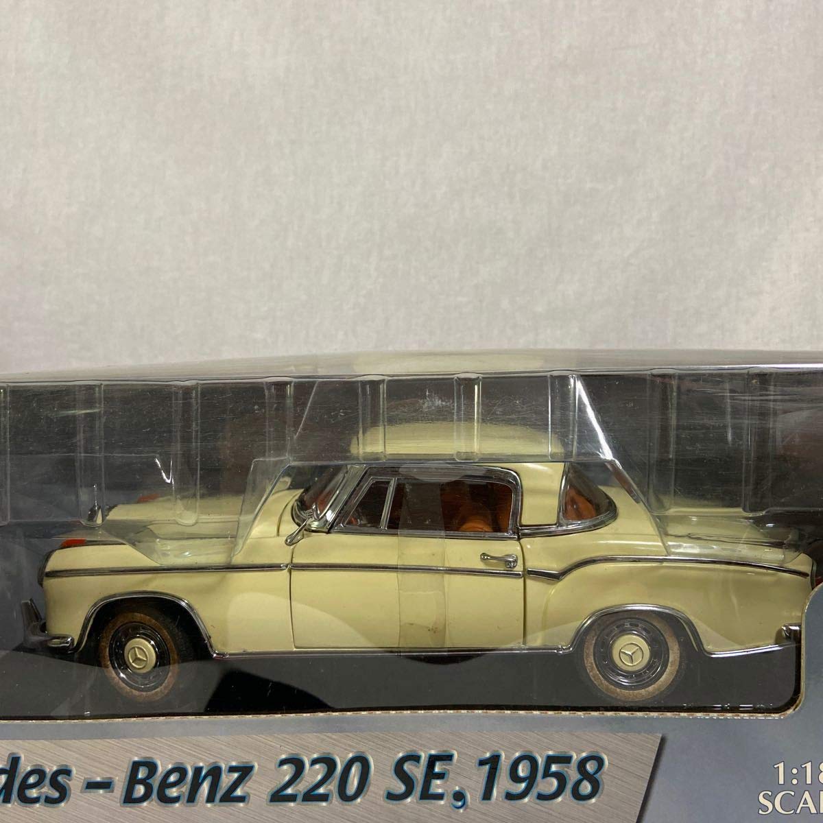 Amazon | 希少 Sun Star 1/18 Mercedes Benz 220 SE 1958 メルセデス