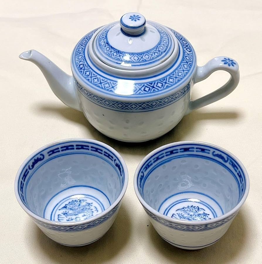 Amazon.co.jp: 中国景徳鎮 ホタル蛍焼 透かし 染付 青花玲瓏 急須＆龍