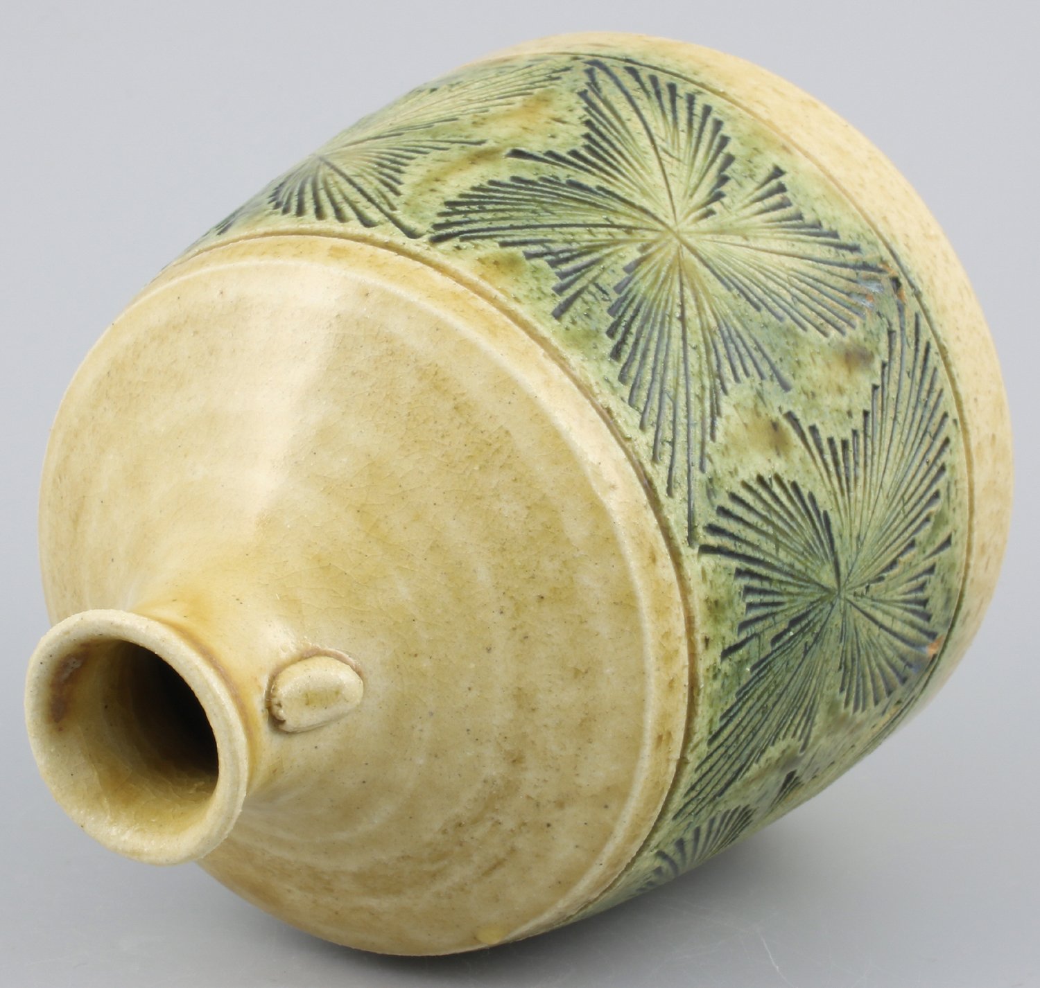 Amazon.co.jp: 瀬戸焼 「 加藤唐三郎 」 花器 花瓶 フラワーベース 高