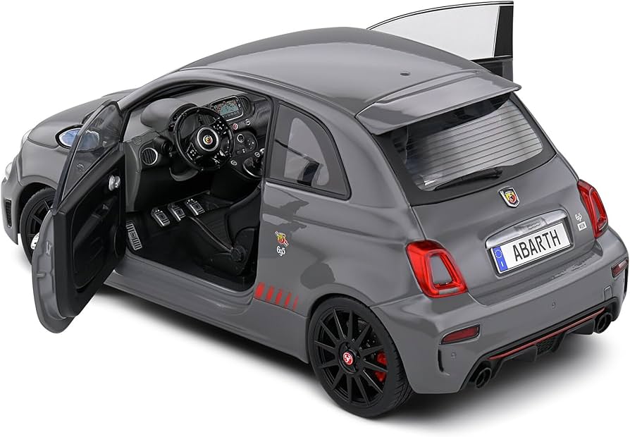 Amazon.co.jp: ソリド フィアット アバルト ミニカー 1/18 Fiat 695