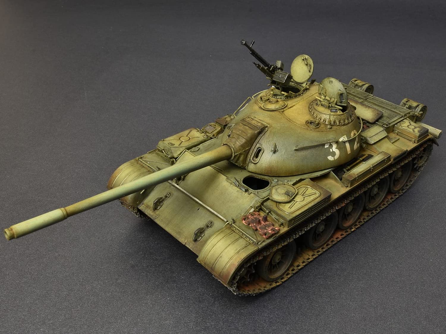 Amazon | ミニアート 1/35 ソビエト連邦軍 T-54A ソビエト中戦車