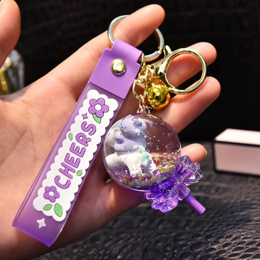 Amazon.co.jp: クリエイティブ液体オイル乾杯クマ流砂キーホルダー