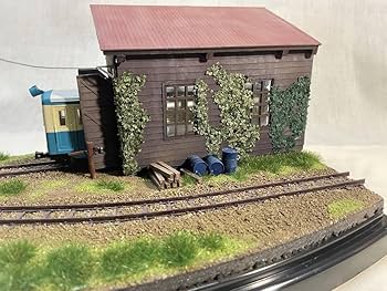Amazon | 鉄道模型 HOナロージオラマ 簡易軌道車庫 台座、カバー付き 1
