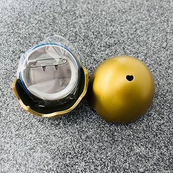 Amazon | モンスターストライク 金の卵カプセル缶バッジ 限定品 金運