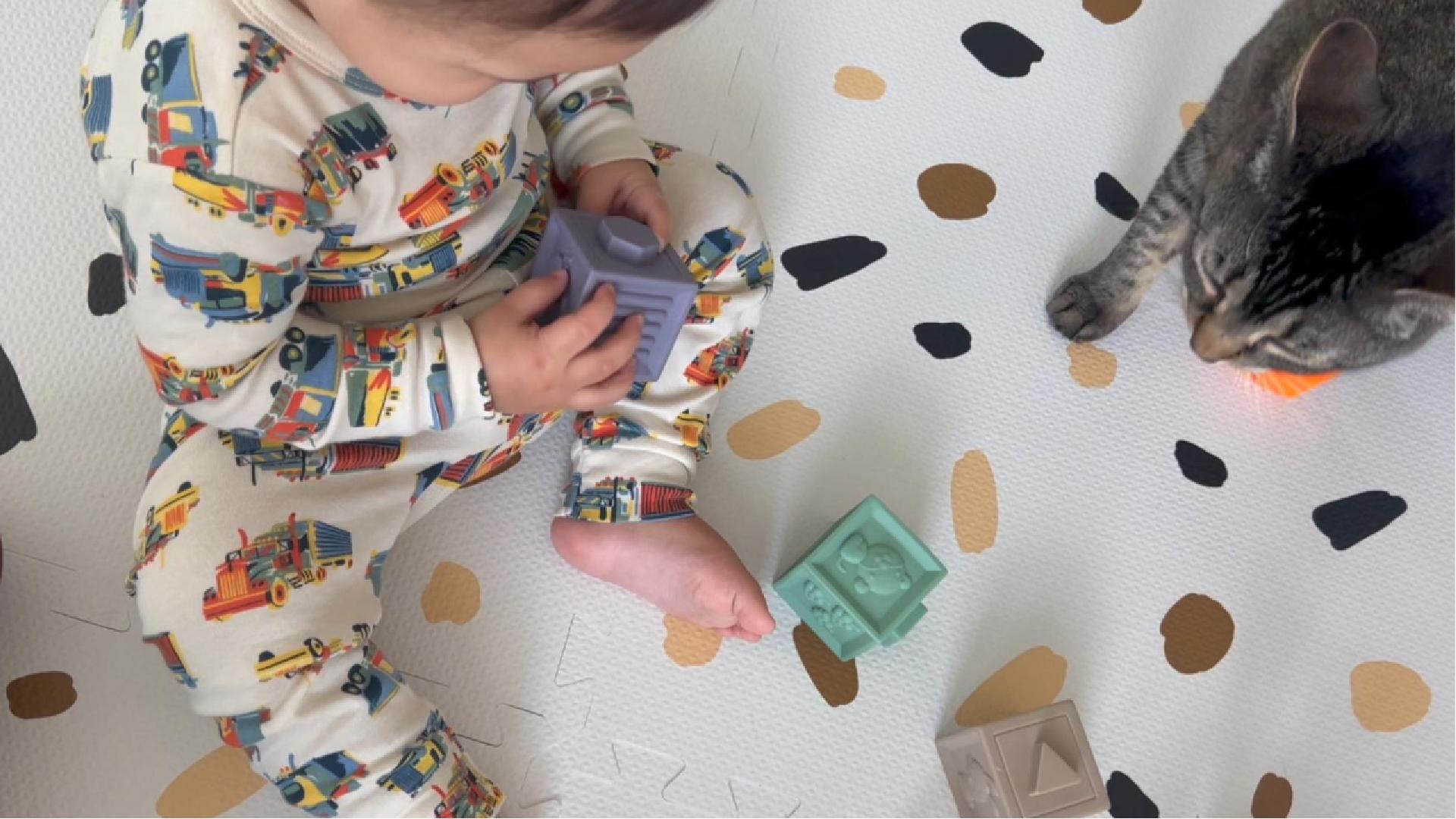 Amazon.com: Stylish Baby Play Mat 72x48 Inches - 6 XXL Foam Floor