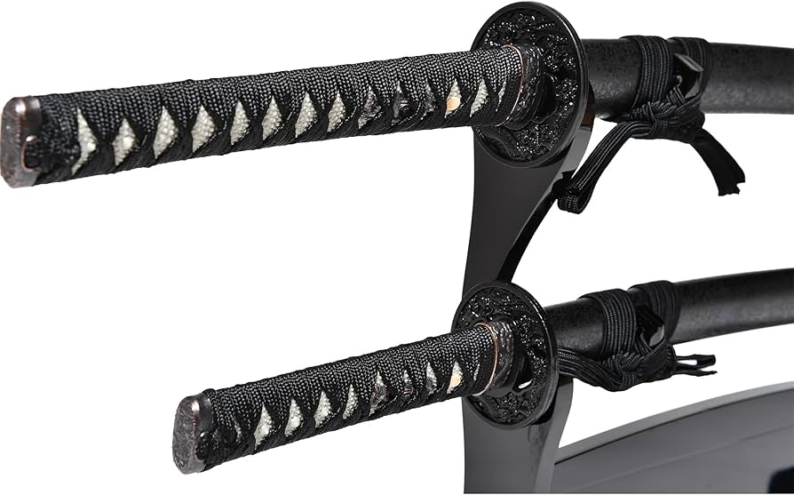 Amazon | 【模造刀】【居合刀】大小刀黒石目塗鞘 漆黒塗木台刀掛セット