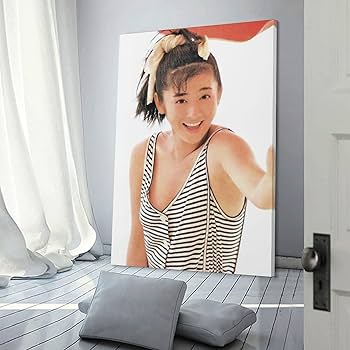 Amazon.co.jp: 斉藤由貴水着セクシー写真壁飾りポスター ホーム装飾