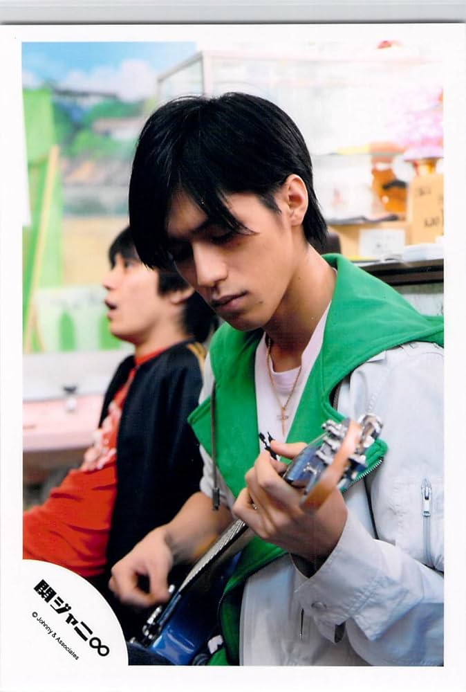 Amazon.co.jp: 関ジャニ∞ 錦戸亮 【公式写真・スリーブ付き】 b 024