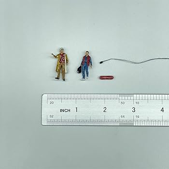 Amazon.co.jp: Back to the Future 1/64レジン フィギア イエロー