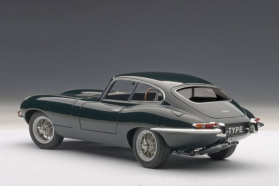Amazon | AUTOart 1/18 ジャガー Eタイプ クーペ シリーズI 3.8