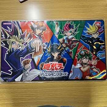 Amazon.co.jp: 遊 戯 王 プレイマット 歴代主人公 : おもちゃ