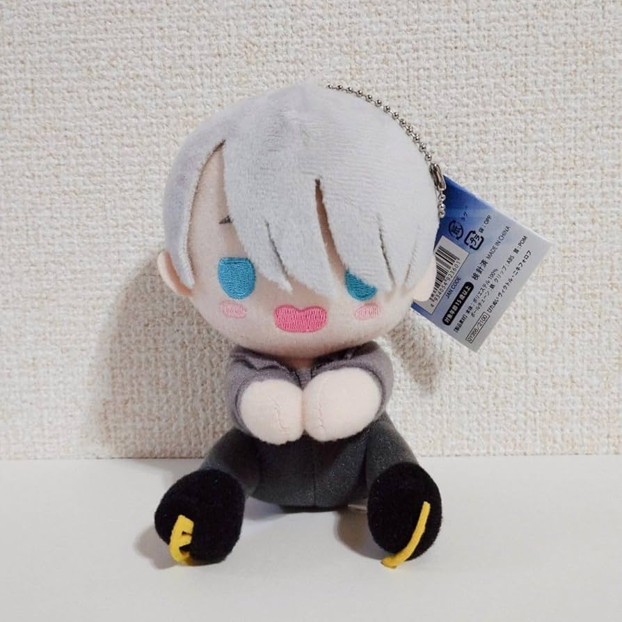 Amazon.co.jp: ユーリ!!! on ICE ヴィクトル ニキフォロフ ぬいぐるみ