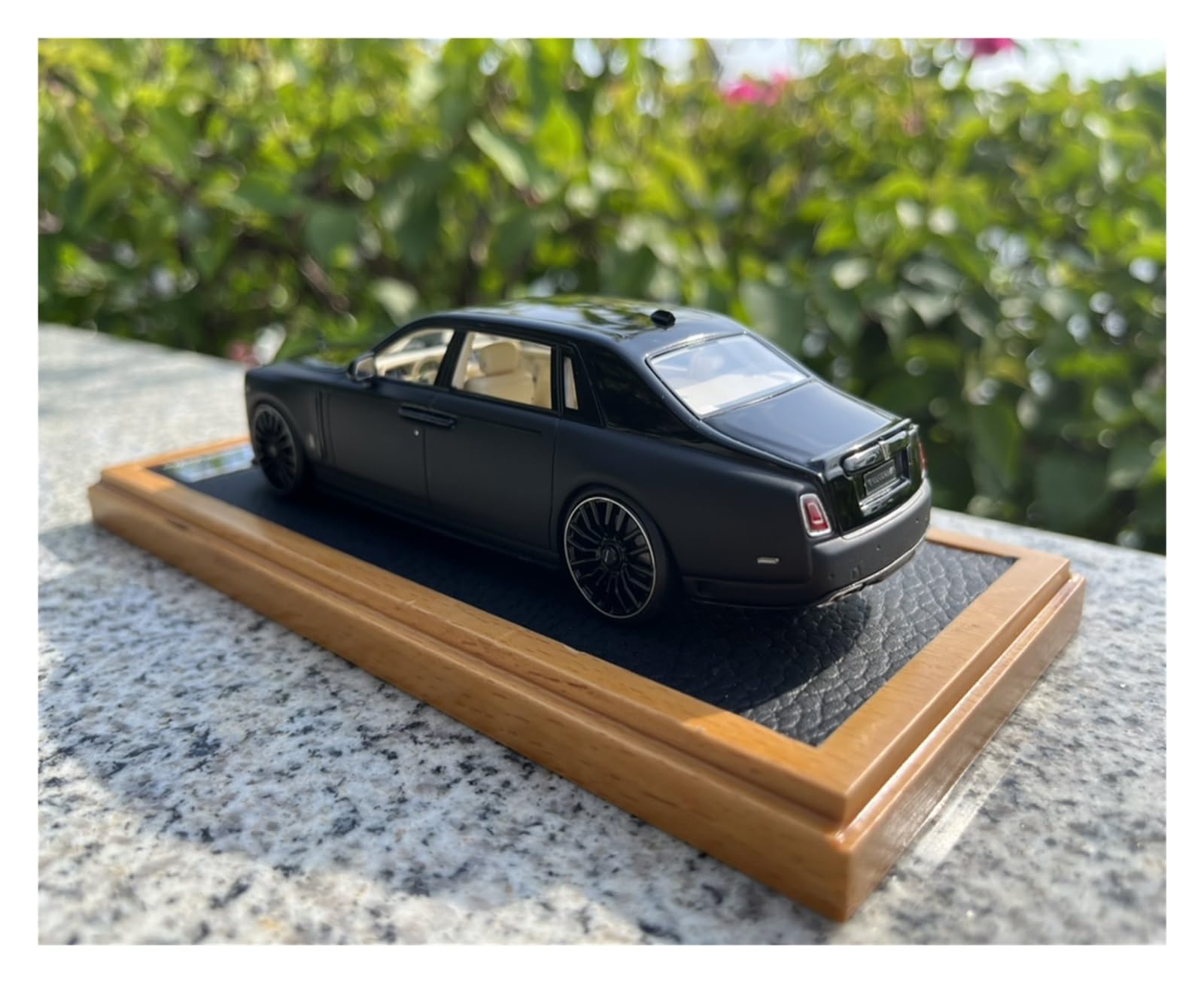 Amazon | ミニカー ロールスロイス ファントム8 1:43 クラシックカー