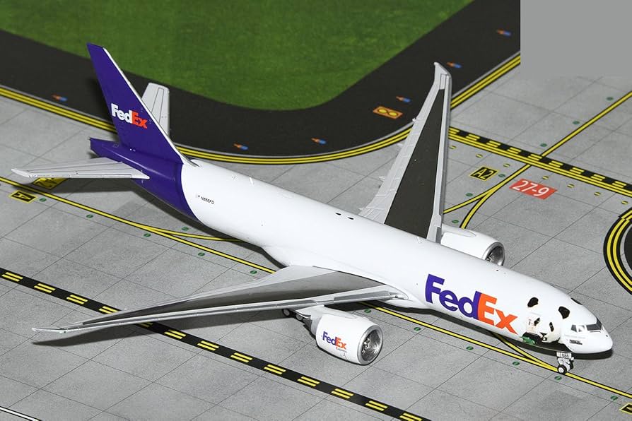 Amazon.com: GeminiJets Boeing 777F Commercial Aircraft Federal