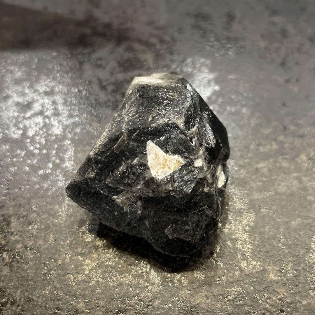 Amazon.co.jp: チベット産黒水晶モリオン原石鉱物パワーストーン魔除け