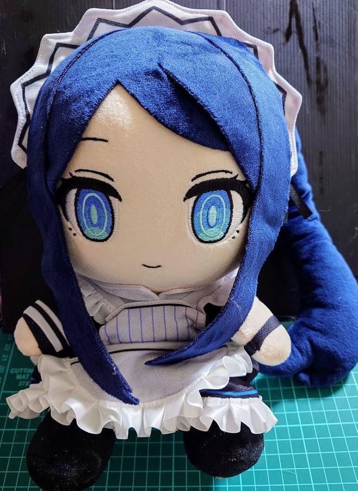 Amazon.co.jp: ブルアカ 天童アリス（メイド） ぬいぐるみ 30cm