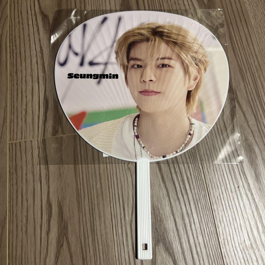 Amazon.co.jp: 5 スンミン うちわ Stray Kids SKZ TOY WORLD : ホーム