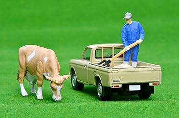 Amazon.com: Tomica Limited Vintage 1/64 LV-195d Datsun 1300 Truck