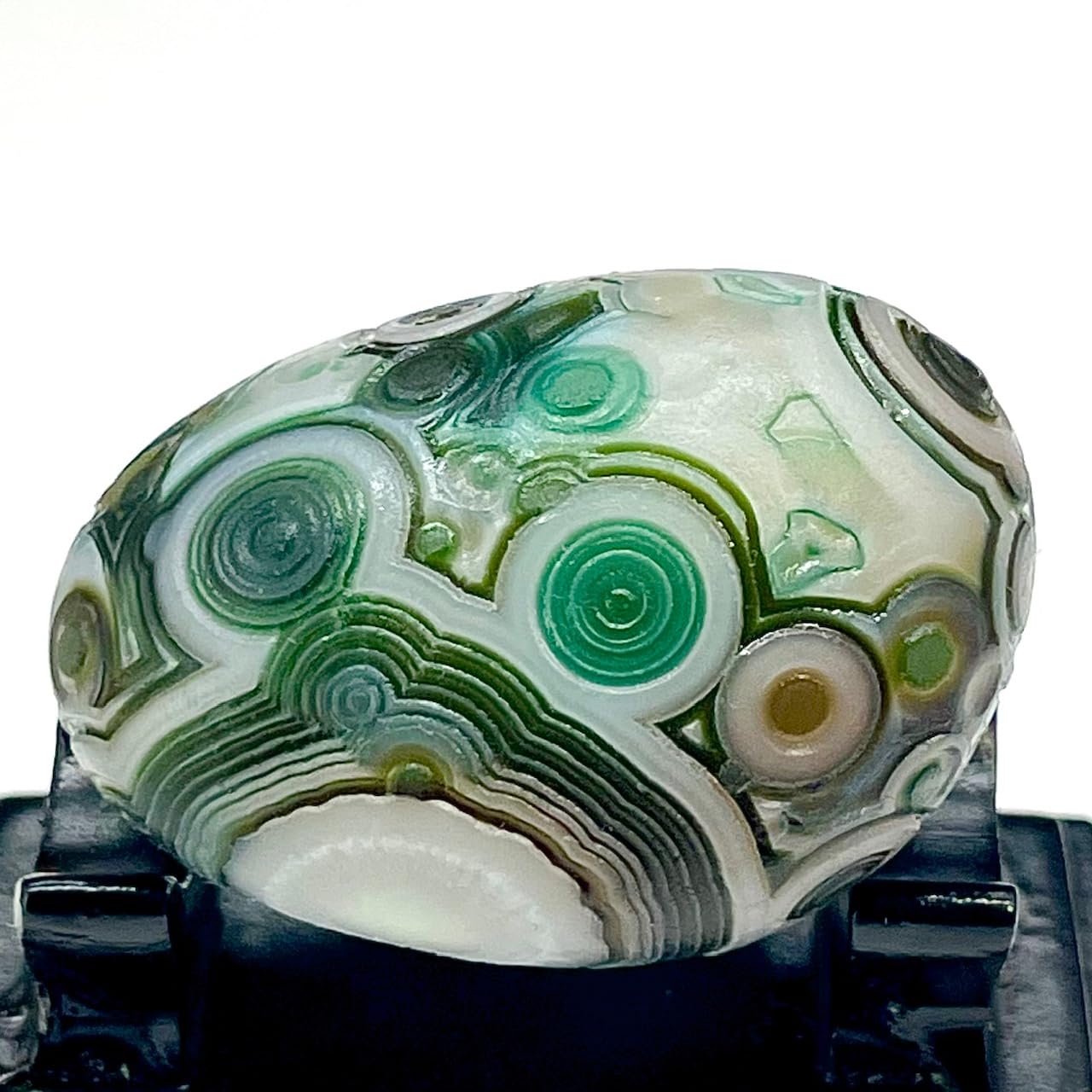 Amazon.co.jp: ゴビ瑪瑙 原石 S686 ゴビアゲート 火山湖 天眼石 天然石