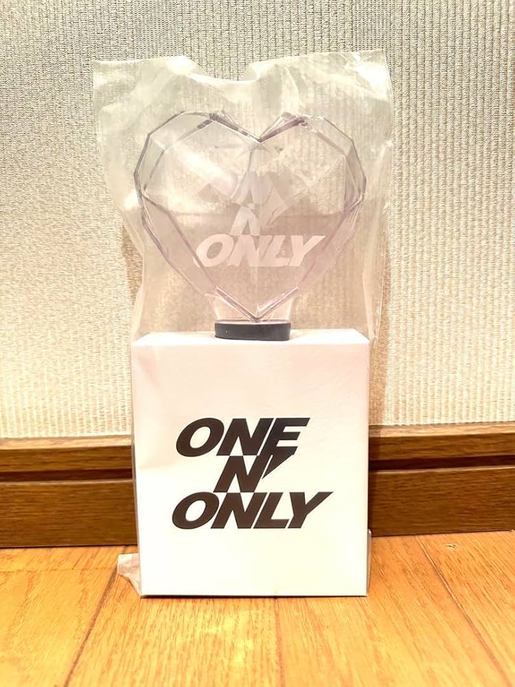 Amazon.co.jp: ONE N' ONLY ワンエン ペンライト #004 : 産業・研究