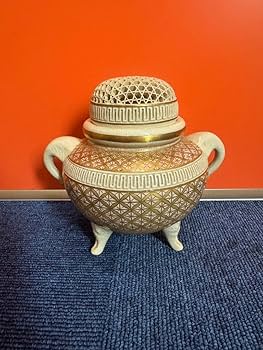 Amazon｜1692 薩摩焼 田の浦窯 仁楓 透かし彫り 鶴文 香炉｜仏壇用香炉