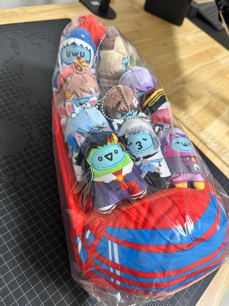 Amazon.co.jp: ホロライブ among us ぬいぐるみセット アモングアス