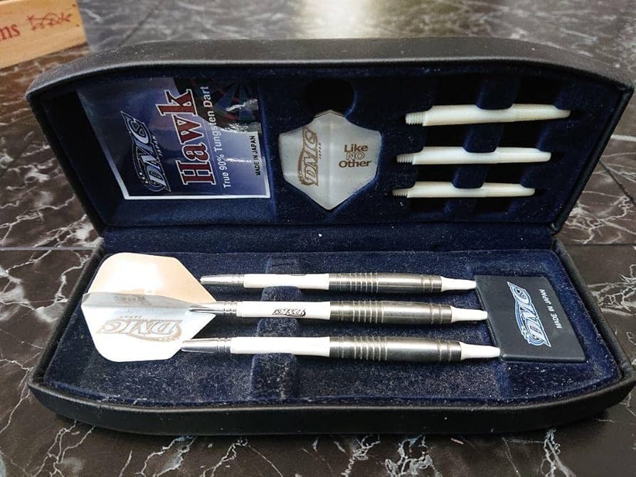 Amazon.co.jp: Darts DMC Hawk 18g Darts Hawk DMC : Hobbies