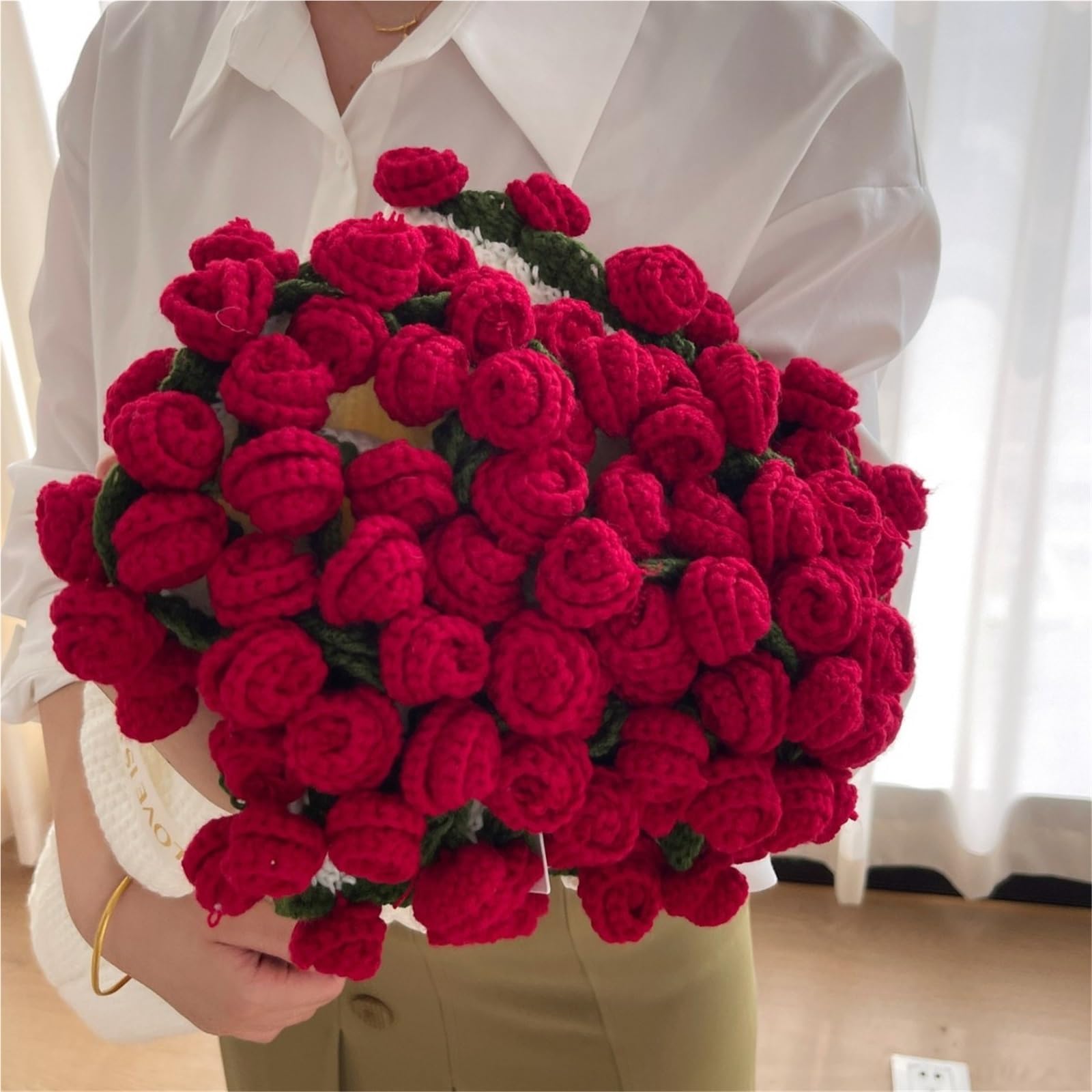 Amazon｜完成したかぎ針編みの花束ブランケット、かぎ針編みの花の赤い