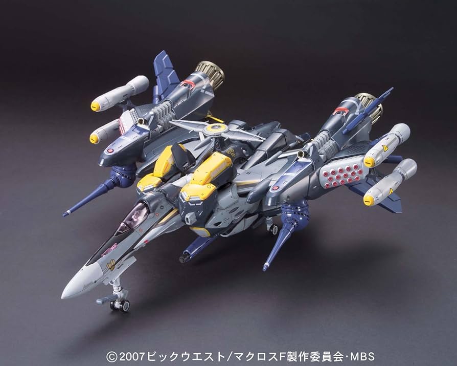 Amazon.com: Bandai Macross Frontier F VF-25S Armored Messiah
