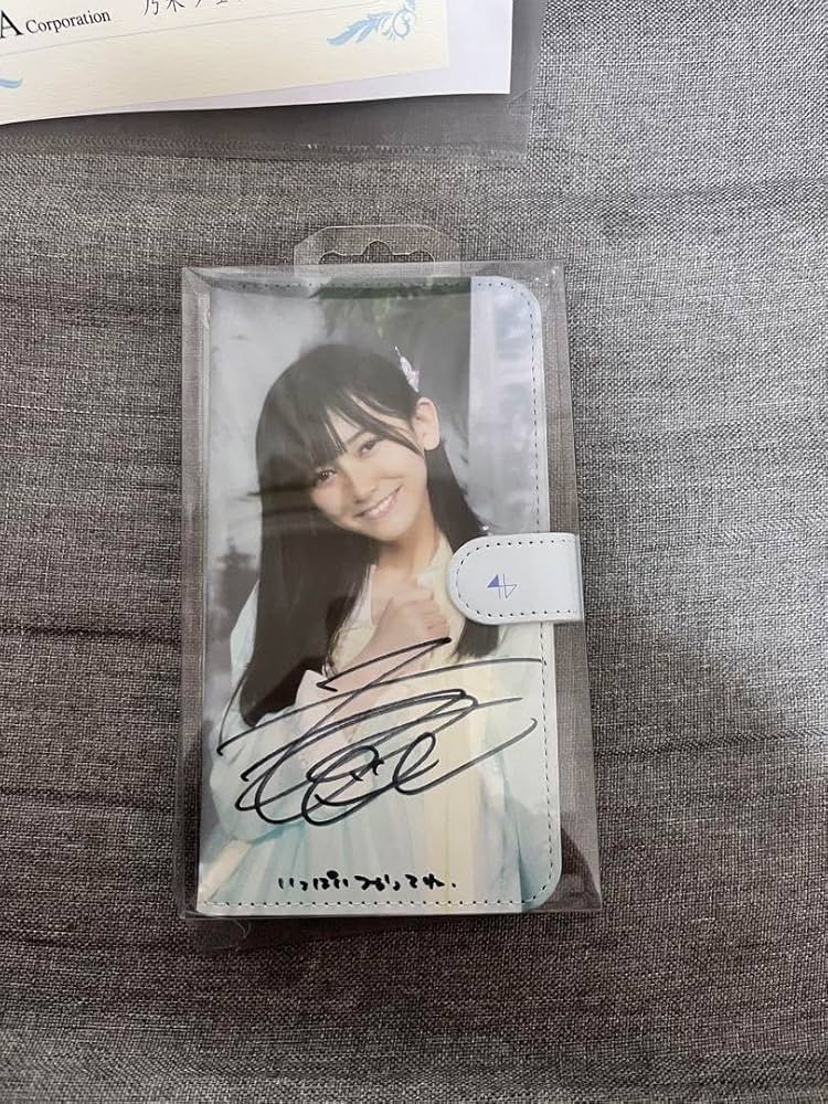 Amazon.co.jp: 乃木坂46 池田瑛紗 サイン入りスマホケース : 家電＆カメラ