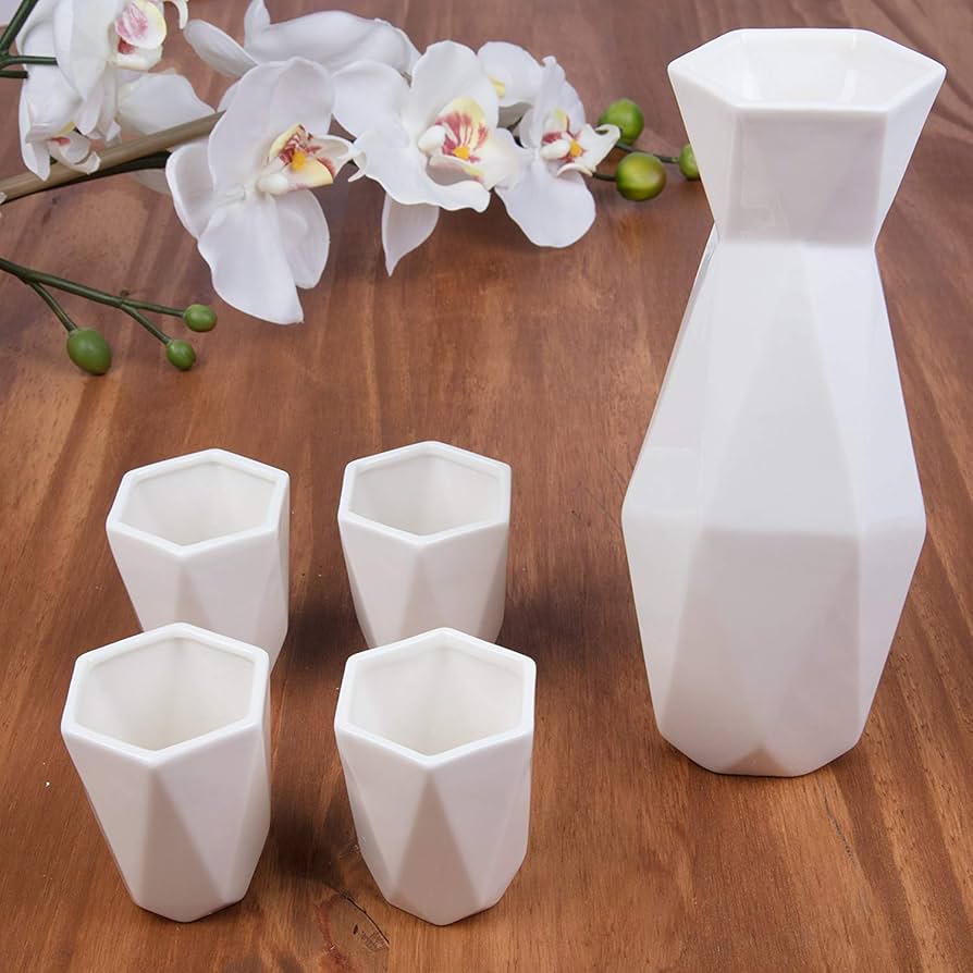 Amazon.com: Deco 5 Piece Traditional Porcelain Japanese Sake Set
