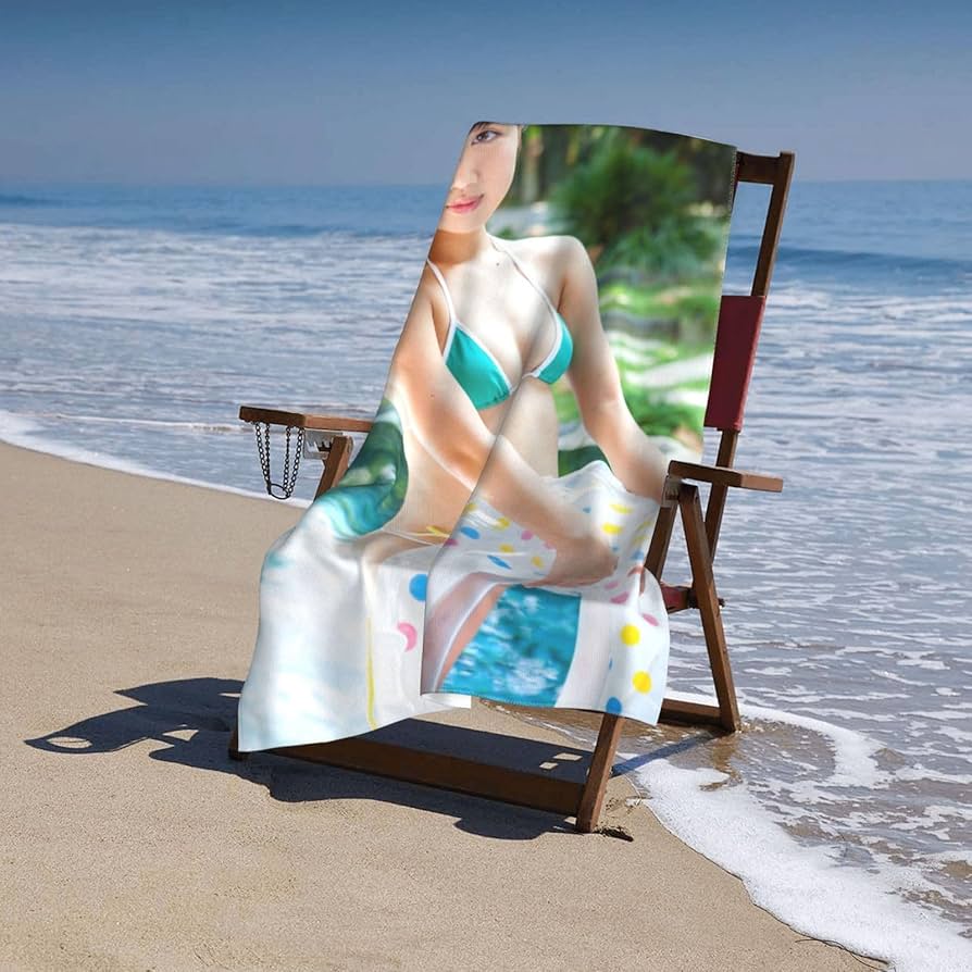 Amazon｜黒宮れい バスタオル マイクロファイバービーチタオル ビーチ