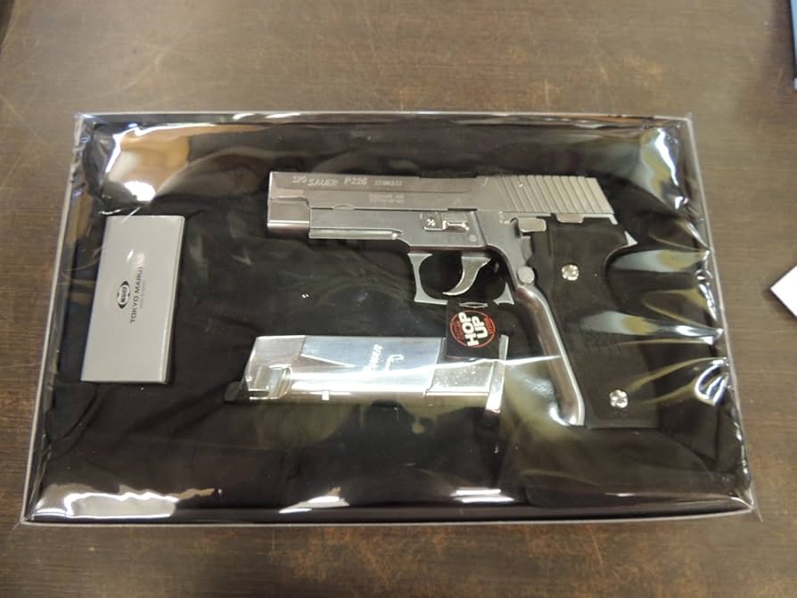 Amazon | 東京マルイ No.22 シグ・ザウエル P226 レイル クローム