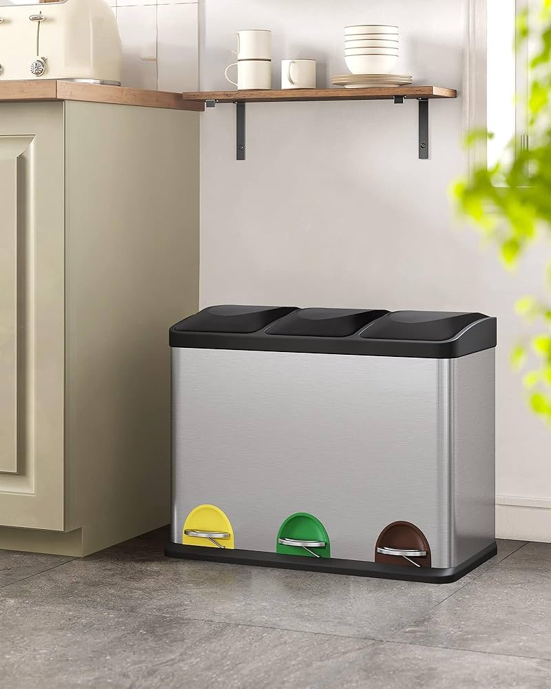 Amazon｜ゴミ箱 3分別 横型 ペダル式キッチンごみ箱 3x15L