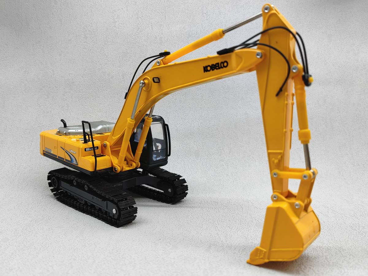 Amazon.co.jp: 建機 1/43 コベルコ SK350LC-8 : DIY・工具・ガーデン