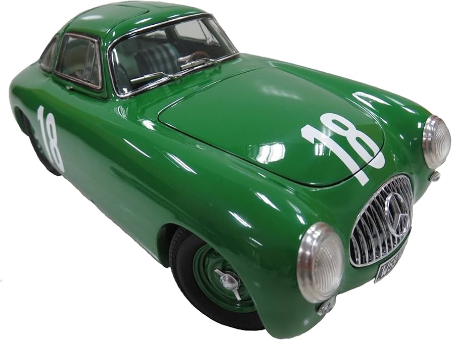 Amazon.com: CMC-Classic Model Cars Mercedes 300 SL 1952 Berne