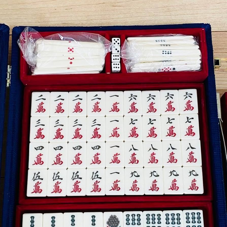 Amazon | 特撰 麻雀牌 背竹牌 特殊一筒 一筒龍 ドラゴン トランプ証紙